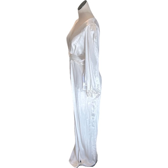 NWT Ieena Mac Duggal White Puff Sleeve Front Twist Deep V Jumpsuit, size 8 - Picture 5 of 11